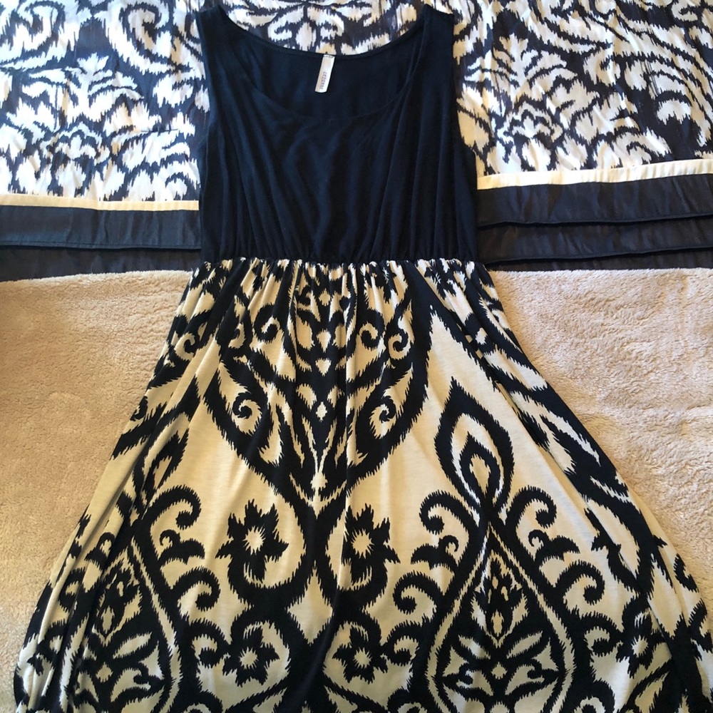 Cezanne size medium lightweight dress